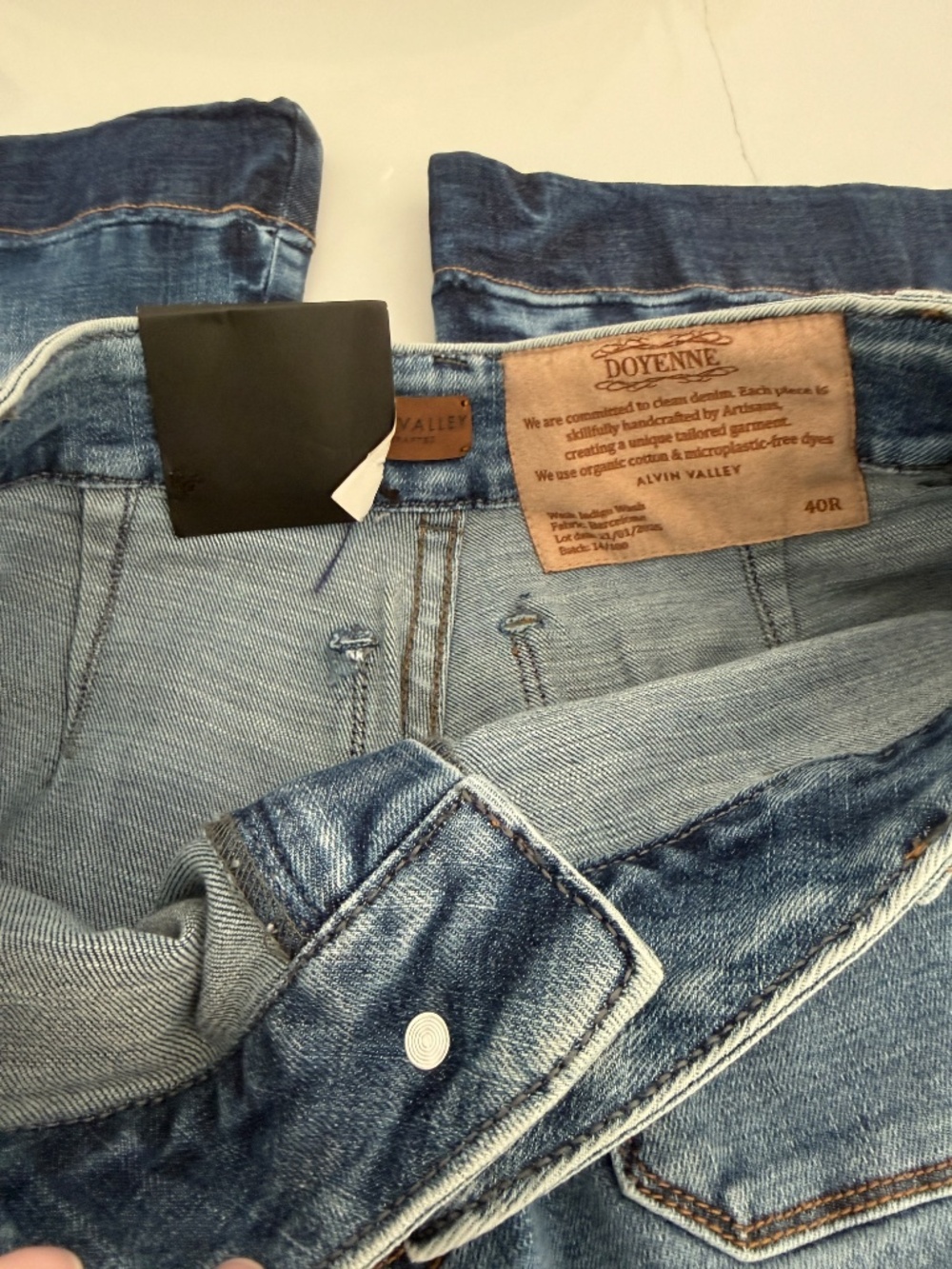 Alvin Valley Doyenne Stone Wash with Hem Detail Blue Flare Jeans NWT Size 40R - Picture 4 of 7